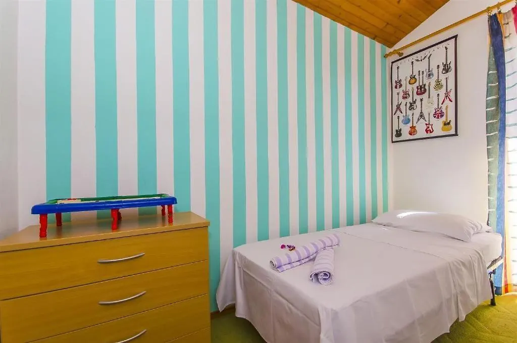 Three Bedroom Apartment With Amazing Sea View Trogir