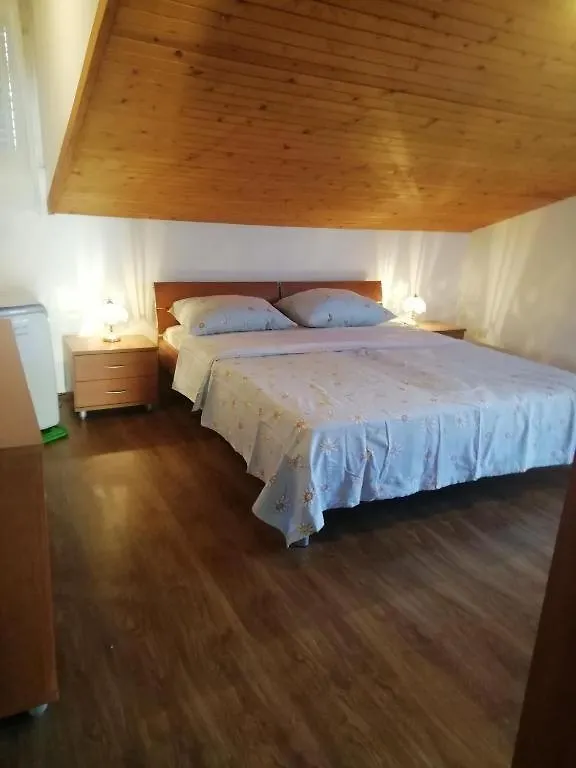 Three Bedroom Apartment With Amazing Sea View Trogir Croatia