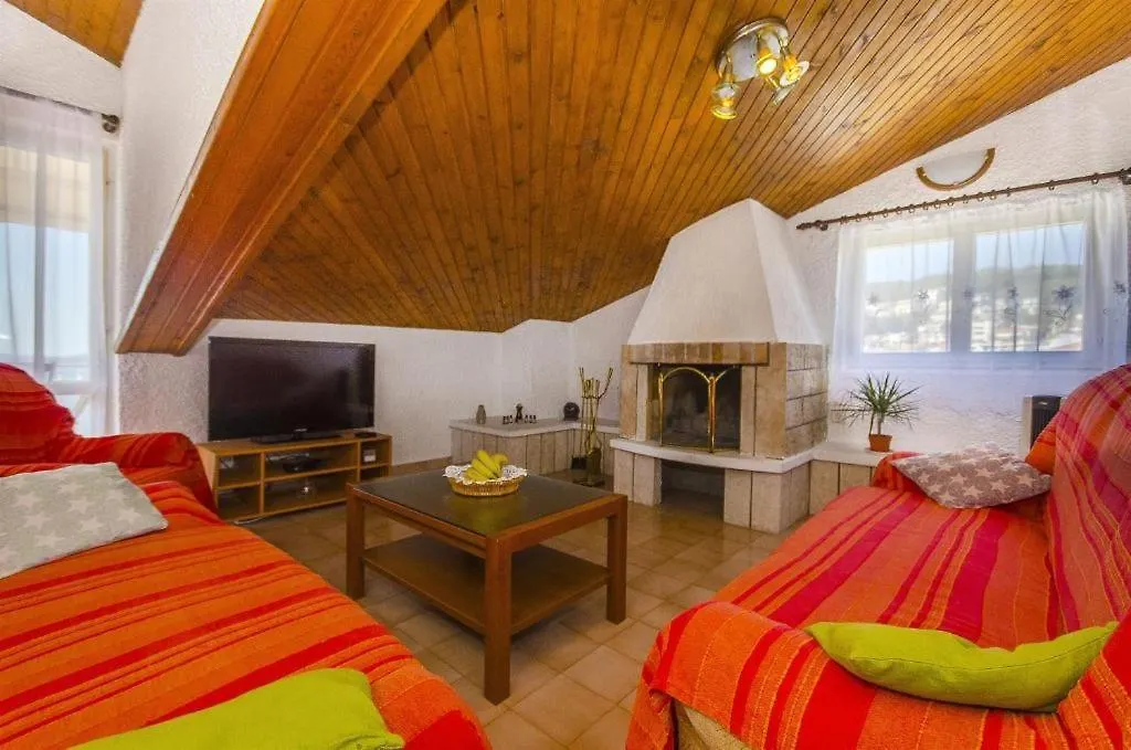 Three Bedroom Apartment With Amazing Sea View Trogir