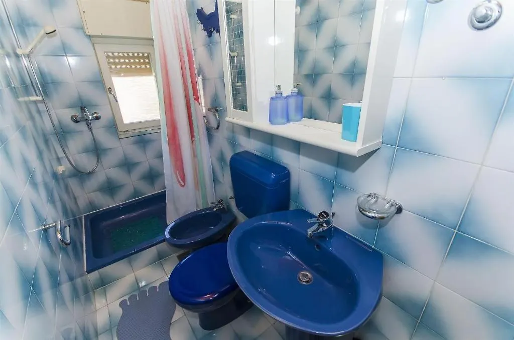 Three Bedroom Apartment With Amazing Sea View Trogir