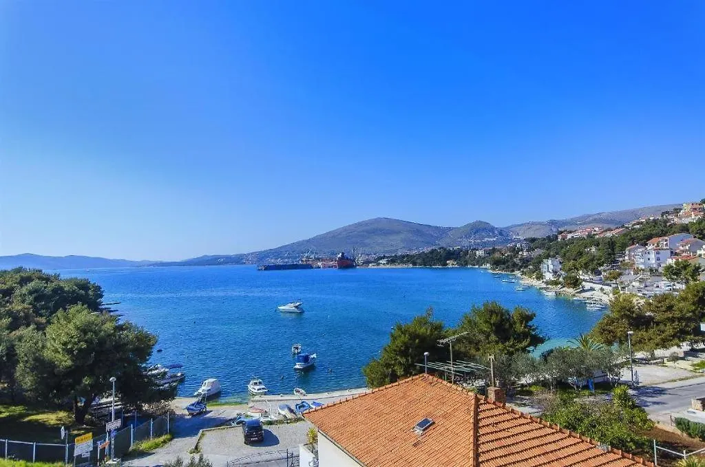 Three Bedroom Apartment With Amazing Sea View Trogir 0*,